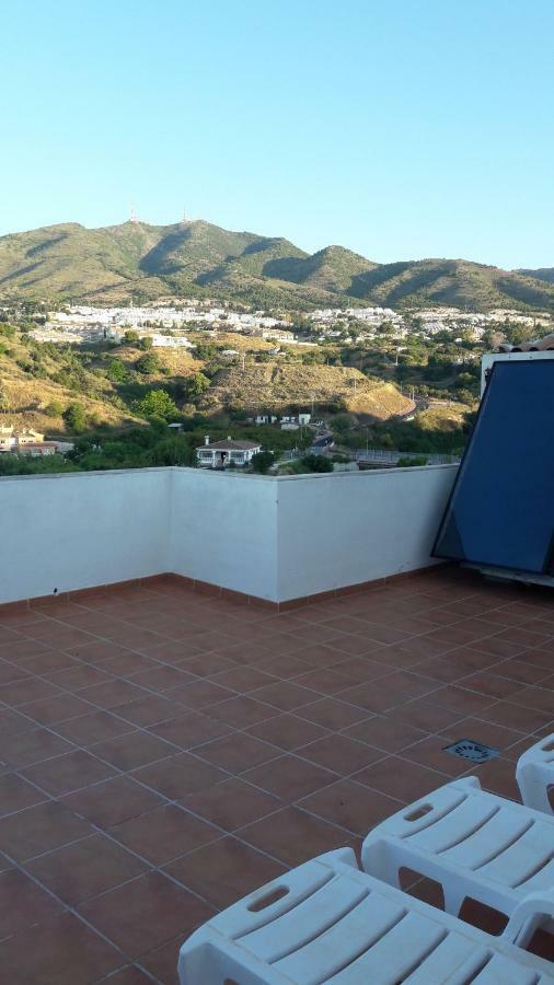Newly Renovated Discover The Truth About Our Beautiful Oceanfront In Recent Renovations And New Management Ensure An Unforgettable Book Now And Experience It For Yourself Séjour chez l'habitant Benalmádena