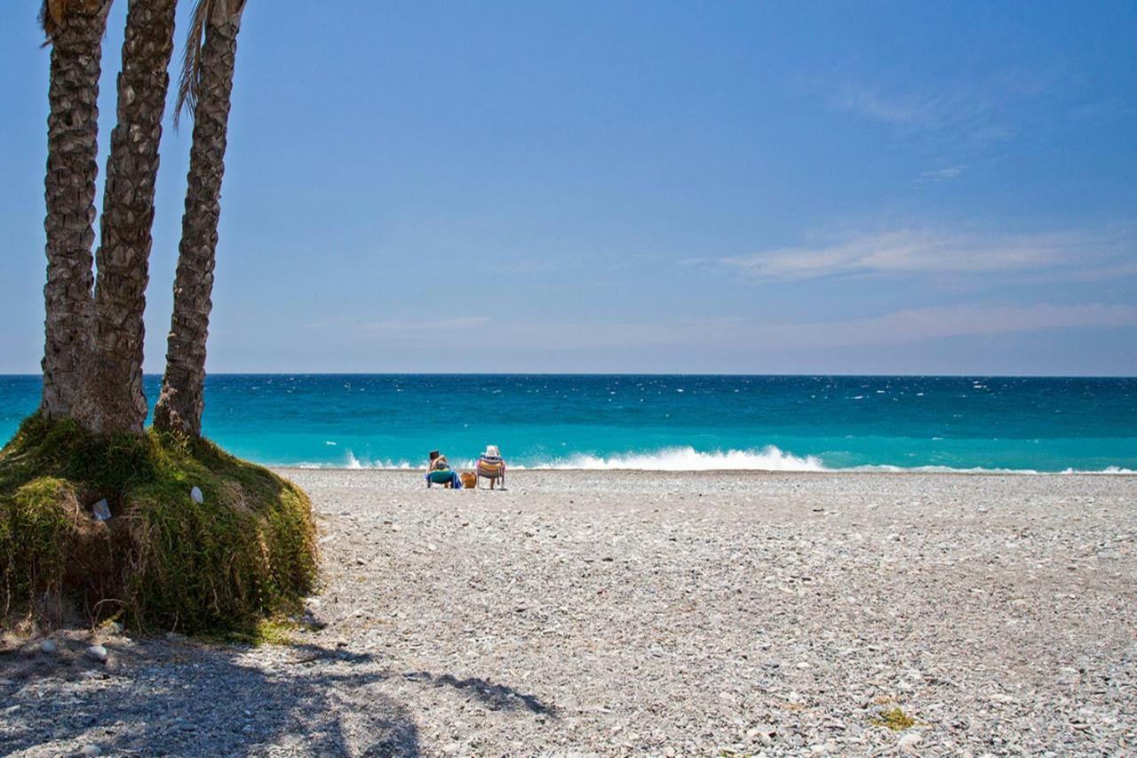 Newly Renovated Discover The Truth About Our Beautiful Oceanfront In Recent Renovations And New Management Ensure An Unforgettable Book Now And Experience It For Yourself Séjour chez l'habitant Benalmádena