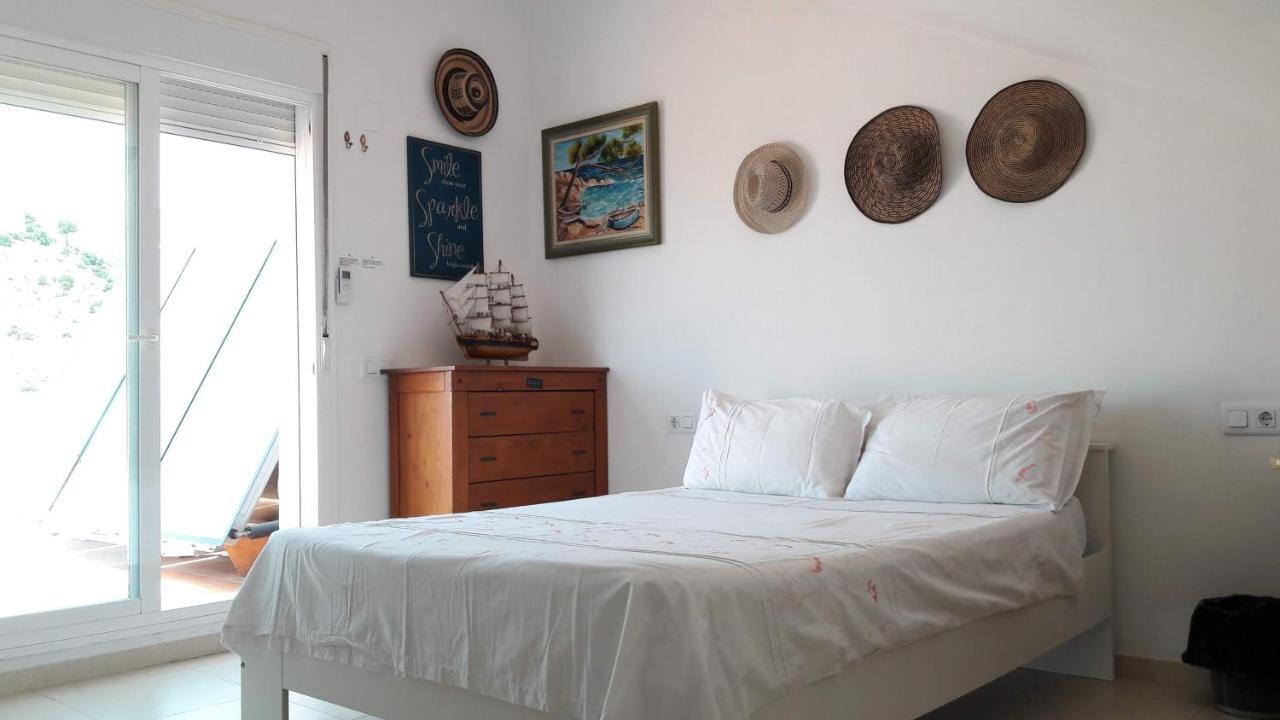 Newly Renovated Discover The Truth About Our Beautiful Oceanfront In Recent Renovations And New Management Ensure An Unforgettable Book Now And Experience It For Yourself Séjour chez l'habitant *