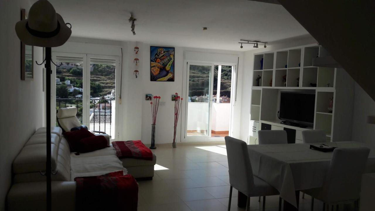 Newly Renovated Discover The Truth About Our Beautiful Oceanfront In Recent Renovations And New Management Ensure An Unforgettable Book Now And Experience It For Yourself Séjour chez l'habitant Benalmádena