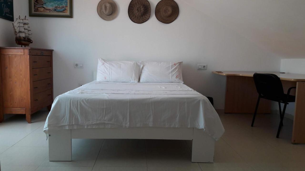 Séjour chez l'habitant Newly Renovated Discover The Truth About Our Beautiful Oceanfront In Recent Renovations And New Management Ensure An Unforgettable Book Now And Experience It For Yourself Benalmádena