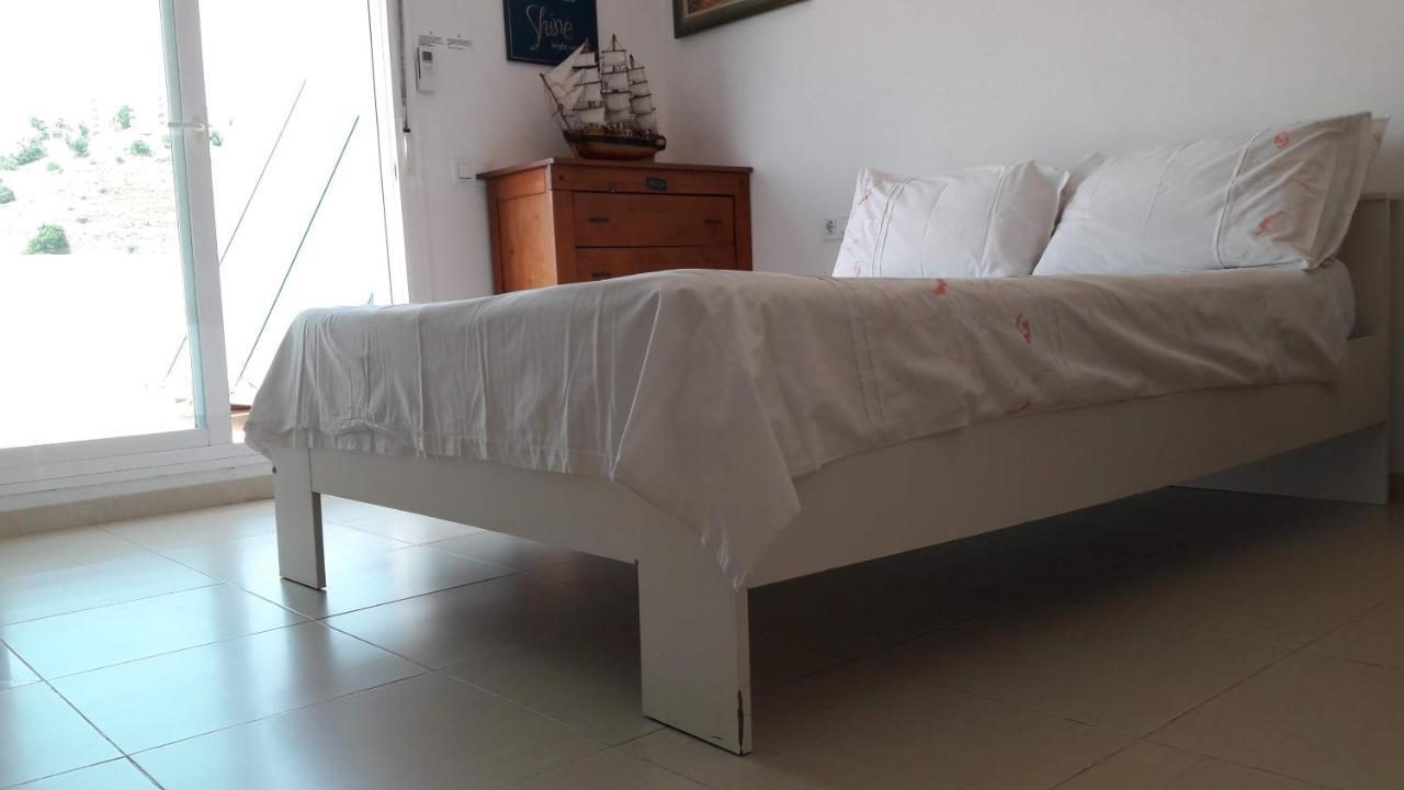 Newly Renovated Discover The Truth About Our Beautiful Oceanfront In Recent Renovations And New Management Ensure An Unforgettable Book Now And Experience It For Yourself Séjour chez l'habitant